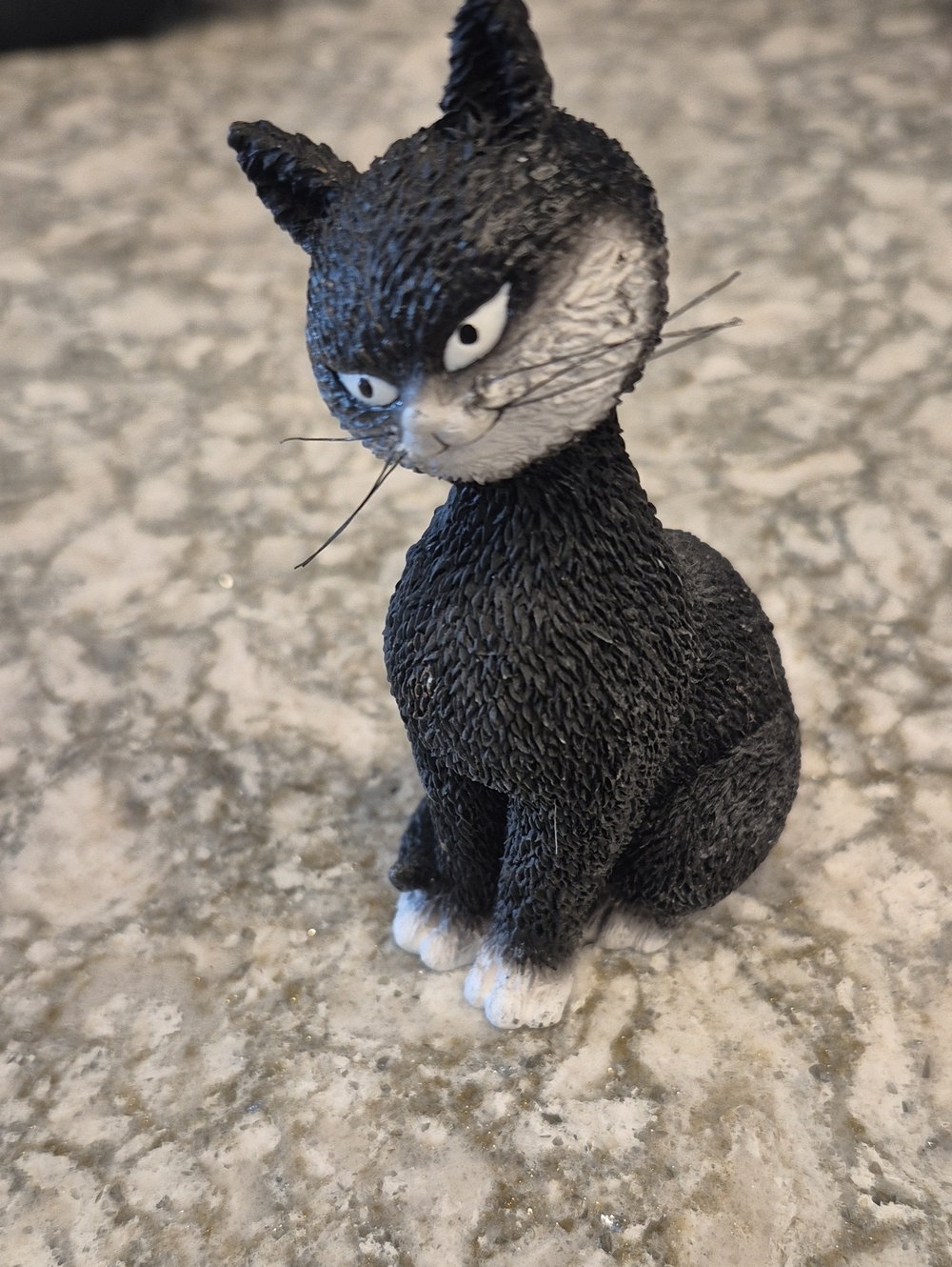 Parastone Dubout Black & White Mother Cat Decorative Cat Figurine